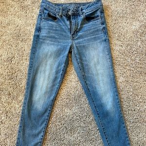 Hi-Rise Super Stretch American Eagle Jeggings Size 4